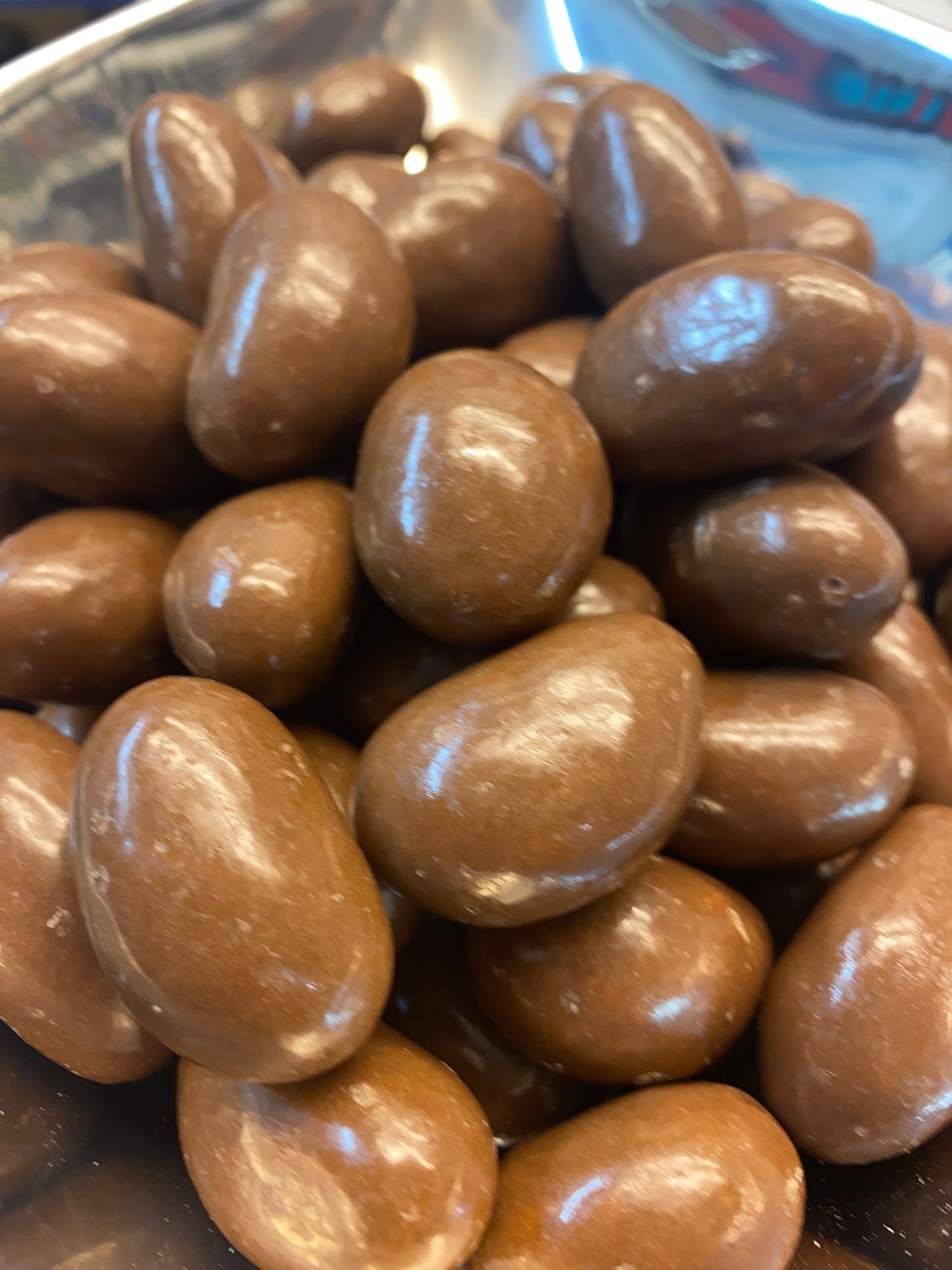 Kingsway Chocolate Flavour Raisins